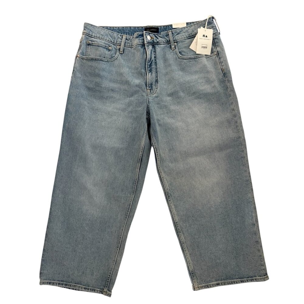 Free Assembly Womens 20 Short High-Rise Crop Wide Straight Leg Blue Jeans NWT